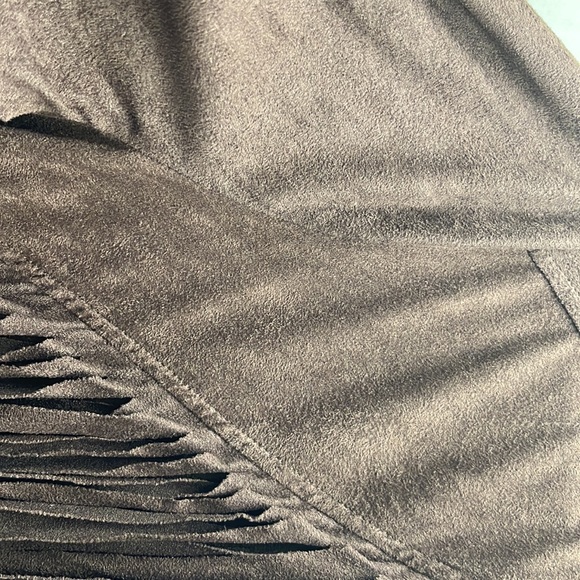 Fringe, light suede feel jacket, large-ext large, zipper front, dark brown - Picture 12 of 12